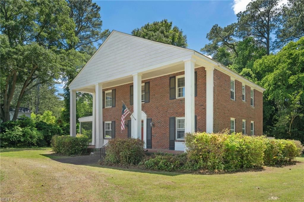 Photo of 4529 Duke Drive, Portsmouth, VA 23703 (MLS # 10634903)
