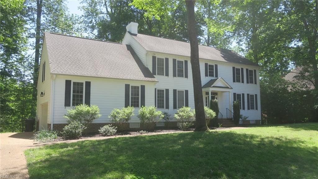 Photo of 128 Great Glen, Williamsburg, VA 23188 (MLS # 10643378)