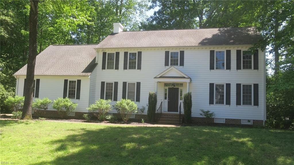 Photo of 128 Great Glen, Williamsburg, VA 23188 (MLS # 10643378)