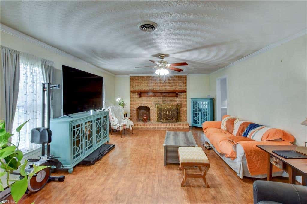 Photo of 704 Chaucer Court, Franklin, VA 23851 (MLS # 10645490)