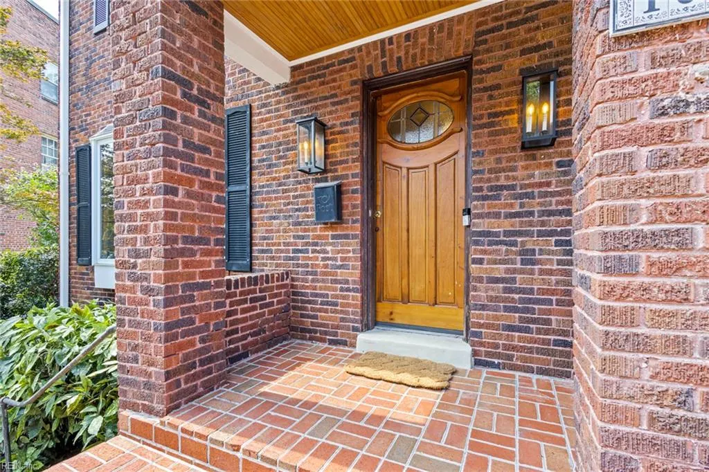 Norfolk, Virginia 23507, United States, 3 Bedrooms Bedrooms, ,3 BathroomsBathrooms,Residential,Active,160840