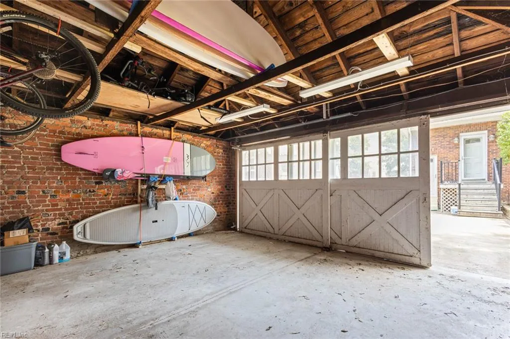 Norfolk, Virginia 23507, United States, 3 Bedrooms Bedrooms, ,3 BathroomsBathrooms,Residential,Active,160840