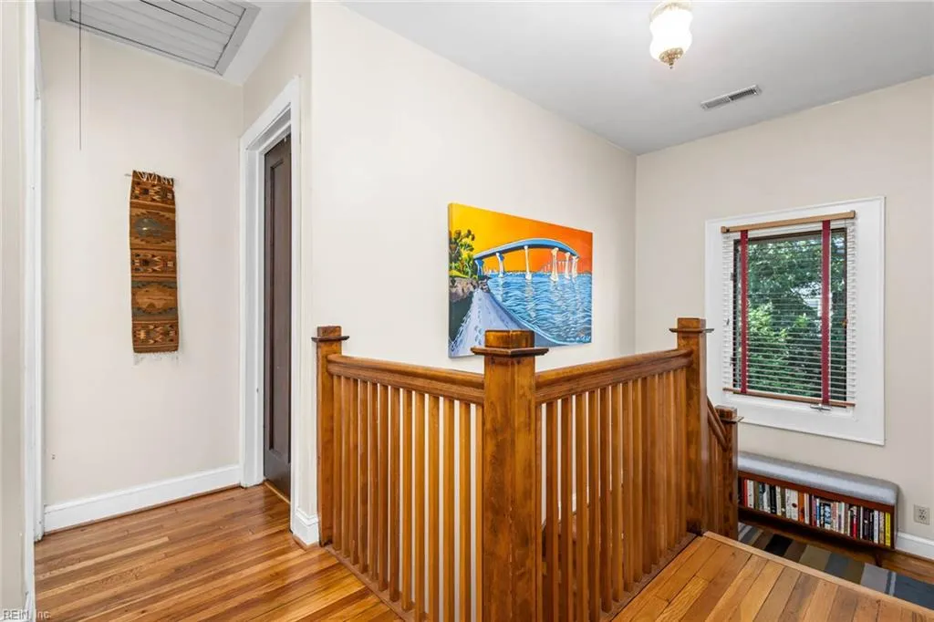 Norfolk, Virginia 23507, United States, 3 Bedrooms Bedrooms, ,3 BathroomsBathrooms,Residential,Active,160840