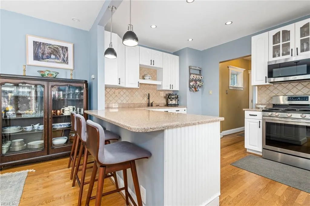 Norfolk, Virginia 23507, United States, 3 Bedrooms Bedrooms, ,3 BathroomsBathrooms,Residential,Active,160840