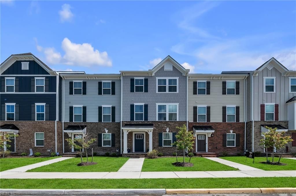 Photo of 1207 Worden Way, Suffolk, VA 23435 (MLS # 10614815)