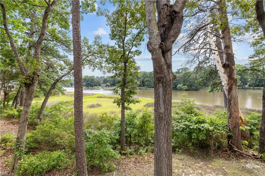 Virginia Beach, Virginia 23454, United States, 2 Bedrooms Bedrooms, ,3 BathroomsBathrooms,Residential,Active,178231