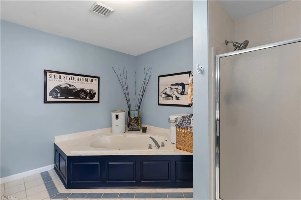 Virginia Beach, Virginia 23454, United States, 2 Bedrooms Bedrooms, ,3 BathroomsBathrooms,Residential,Active,178231