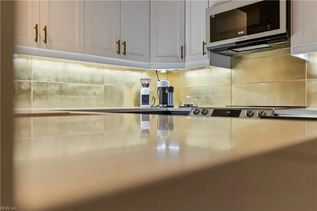 Virginia Beach, Virginia 23454, United States, 2 Bedrooms Bedrooms, ,3 BathroomsBathrooms,Residential,Active,178231