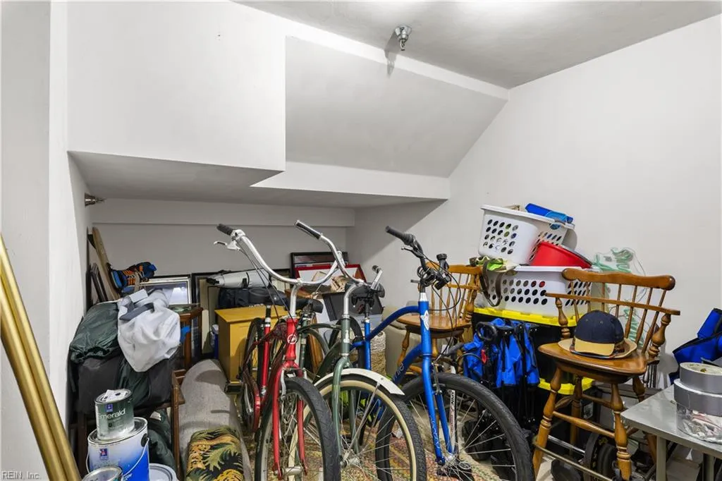 Virginia Beach, Virginia 23454, United States, 2 Bedrooms Bedrooms, ,3 BathroomsBathrooms,Residential,Active,178231