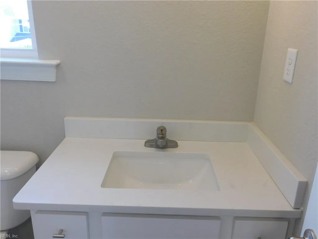 Norfolk, Virginia 23513, United States, 4 Bedrooms Bedrooms, ,3 BathroomsBathrooms,Residential,Active,79425