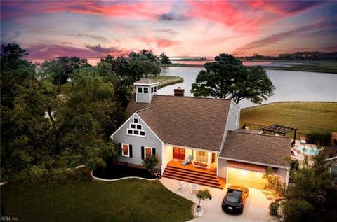 Photo for 111 White House DR
