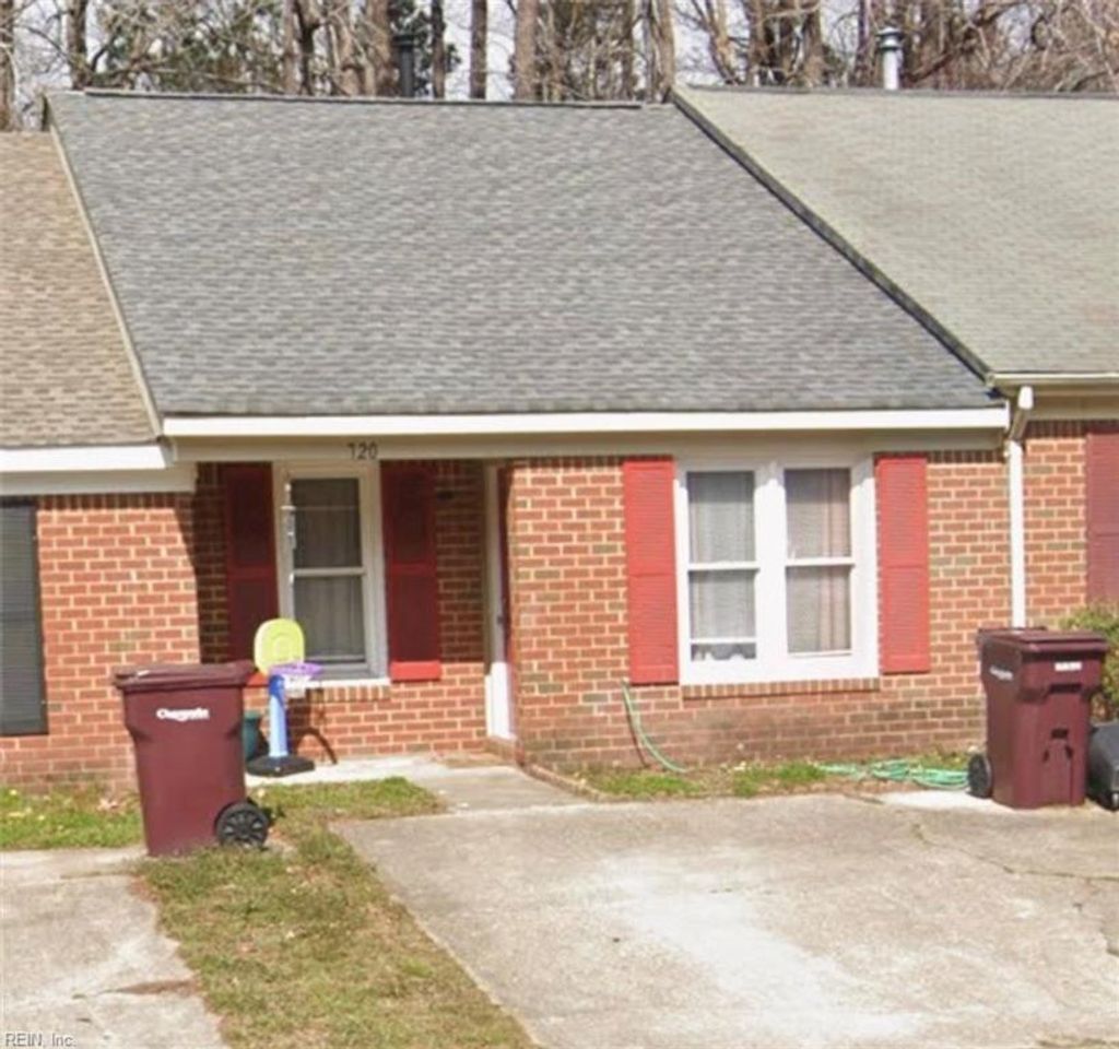 Photo of 720 Wickford Drive, Chesapeake, VA 23320 (MLS # 10614101)