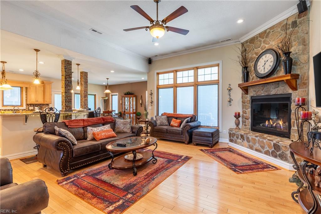 1717 Mount Airy CT