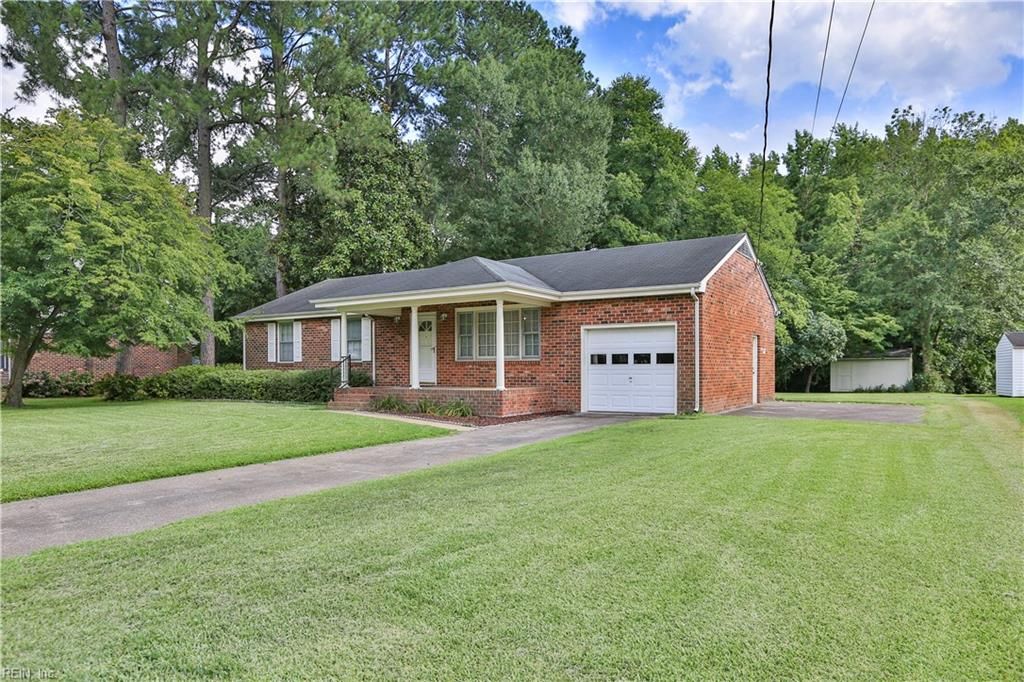 Photo of 5009 Greenbrook Drive, Portsmouth, VA 23703 (MLS # 10612082)