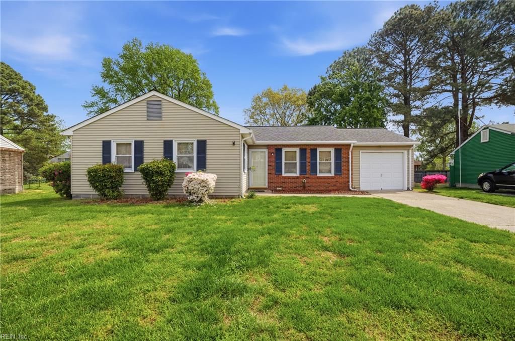 Photo of 7 Jennifer Lane, Hampton, VA 23669 (MLS # 10628839)