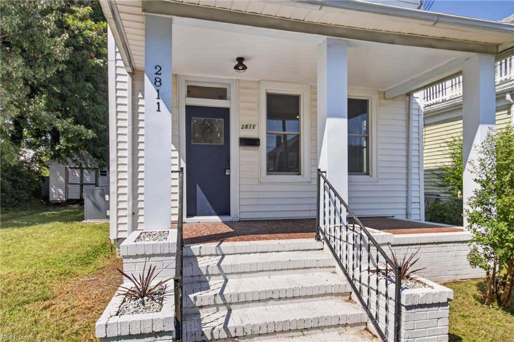 Photo of 2811 Marshall Avenue, Newport News, VA 23607 (MLS # 10650904)