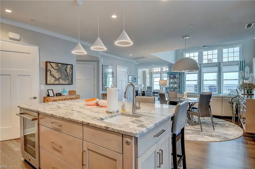 Virginia Beach, Virginia 23451, United States, 3 Bedrooms Bedrooms, ,3 BathroomsBathrooms,Residential,Active,77364