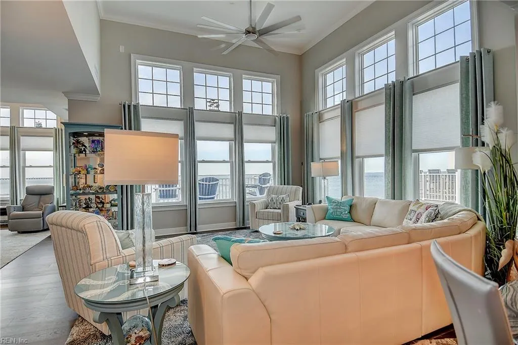 Virginia Beach, Virginia 23451, United States, 3 Bedrooms Bedrooms, ,3 BathroomsBathrooms,Residential,Active,77364