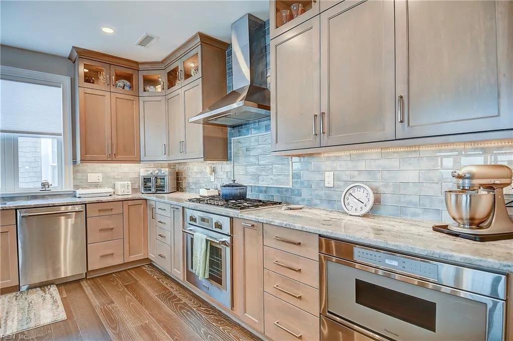 Virginia Beach, Virginia 23451, United States, 3 Bedrooms Bedrooms, ,3 BathroomsBathrooms,Residential,Active,77364