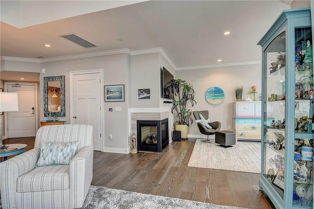 Virginia Beach, Virginia 23451, United States, 3 Bedrooms Bedrooms, ,3 BathroomsBathrooms,Residential,Active,77364