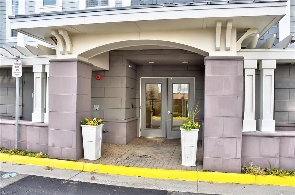 Virginia Beach, Virginia 23451, United States, 3 Bedrooms Bedrooms, ,3 BathroomsBathrooms,Residential,Active,77364