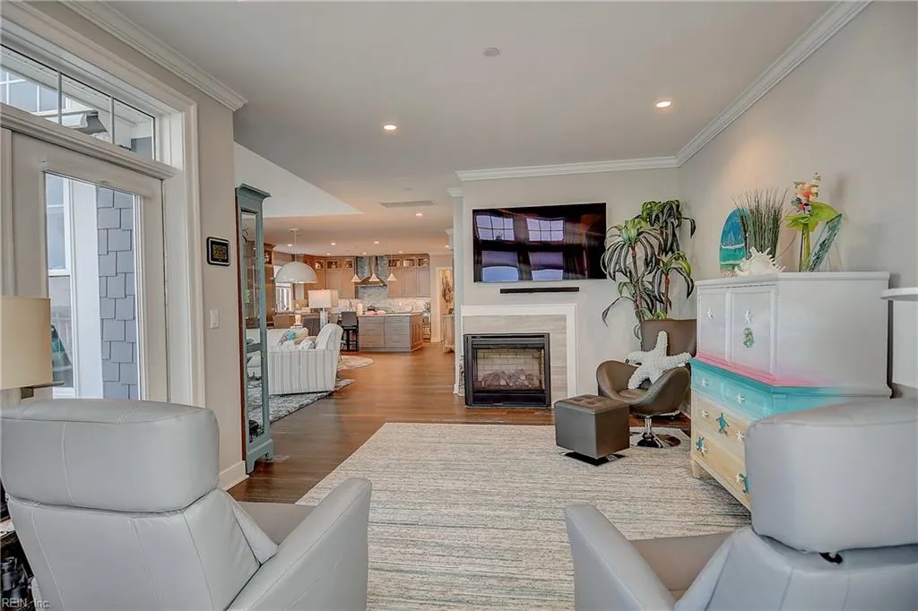 Virginia Beach, Virginia 23451, United States, 3 Bedrooms Bedrooms, ,3 BathroomsBathrooms,Residential,Active,77364