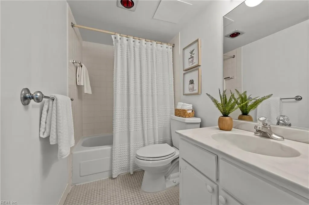 Virginia Beach, Virginia 23451, United States, 2 Bedrooms Bedrooms, ,2 BathroomsBathrooms,Residential,Active,100387