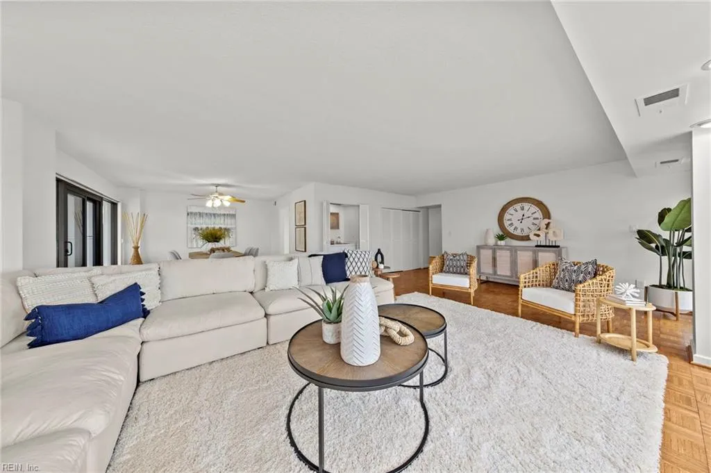 Virginia Beach, Virginia 23451, United States, 2 Bedrooms Bedrooms, ,2 BathroomsBathrooms,Residential,Active,100387