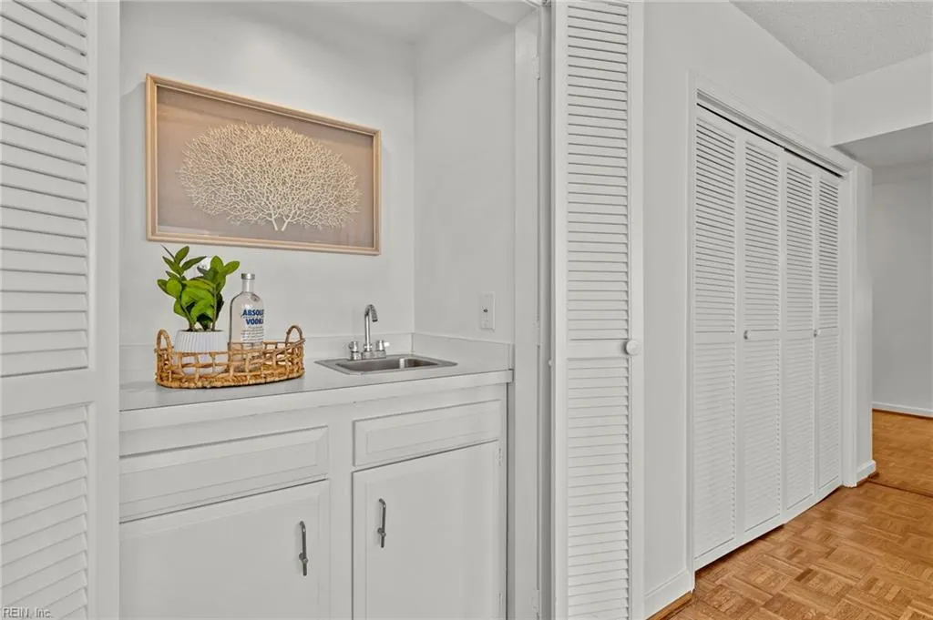 Virginia Beach, Virginia 23451, United States, 2 Bedrooms Bedrooms, ,2 BathroomsBathrooms,Residential,Active,100387