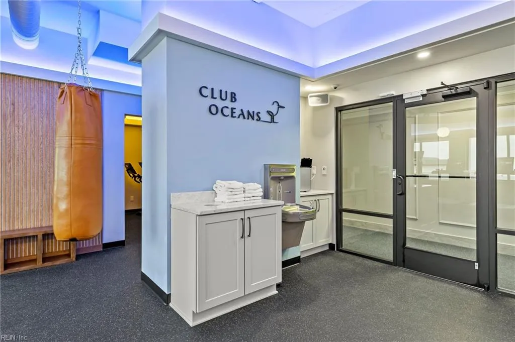 Virginia Beach, Virginia 23451, United States, 2 Bedrooms Bedrooms, ,2 BathroomsBathrooms,Residential,Active,100387