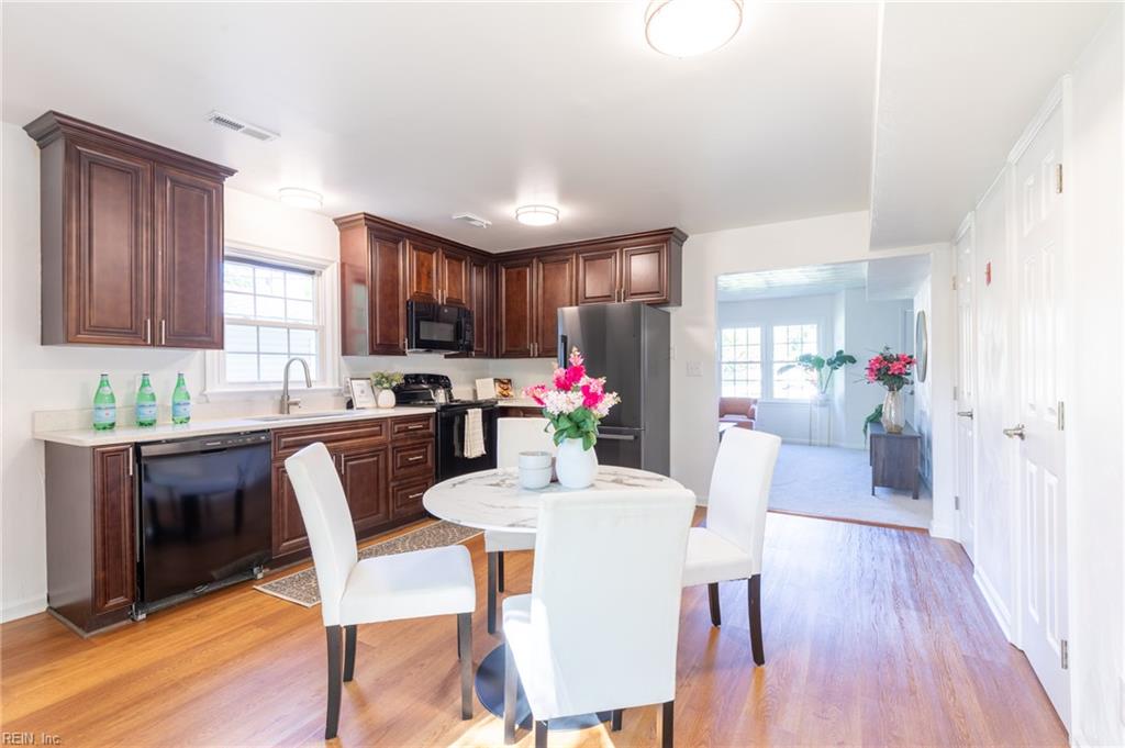 1209 West AVE