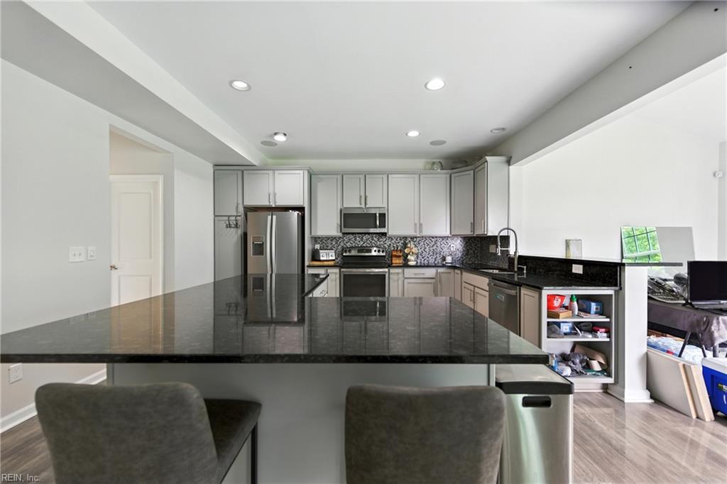 7 Mary Ann DR