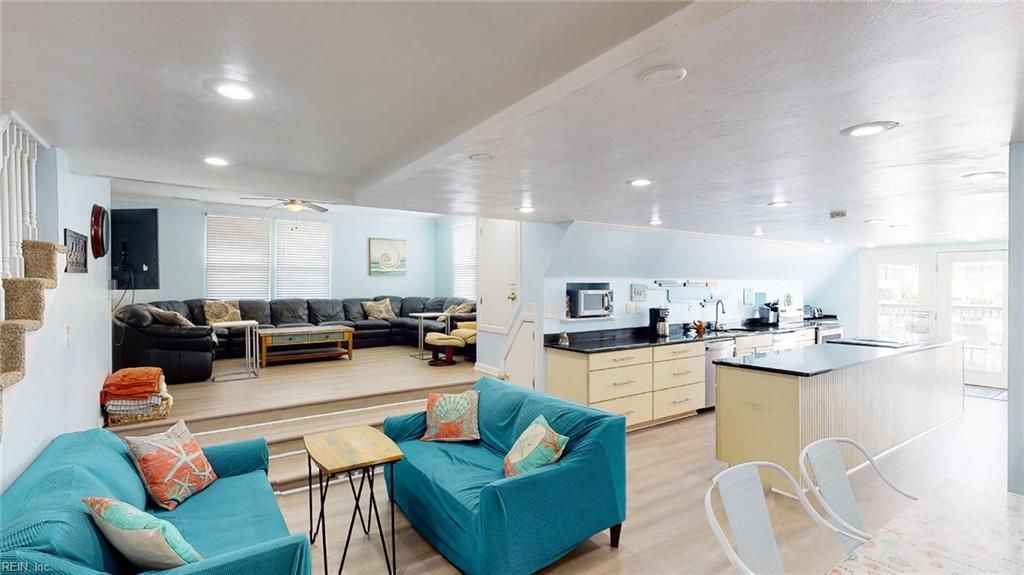 Photo of 316 Back Bay Crescent, Virginia Beach, VA 23456 (MLS # 10625376)