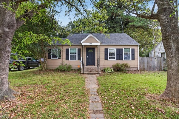 901 STEWART ST, CHESAPEAKE, VA 23324 - Image 57e8fca43fa2bee890157f14de2eac98/1082313949
