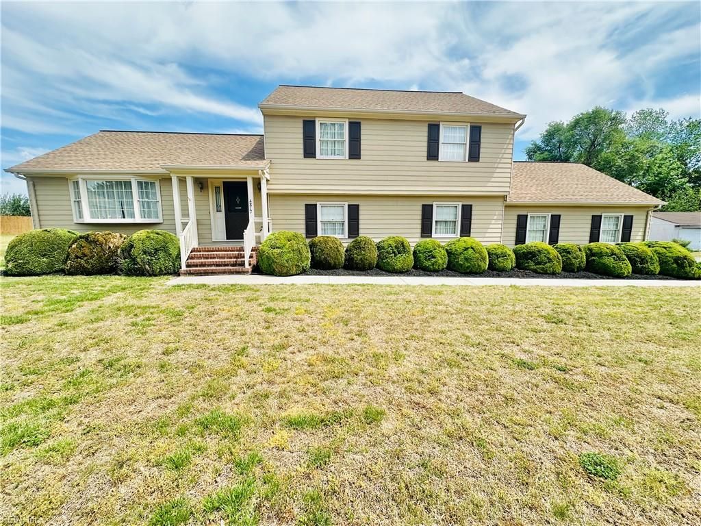 Photo of 4817 Woodstream Drive, Petersburg, VA 23803 (MLS # 10630732)