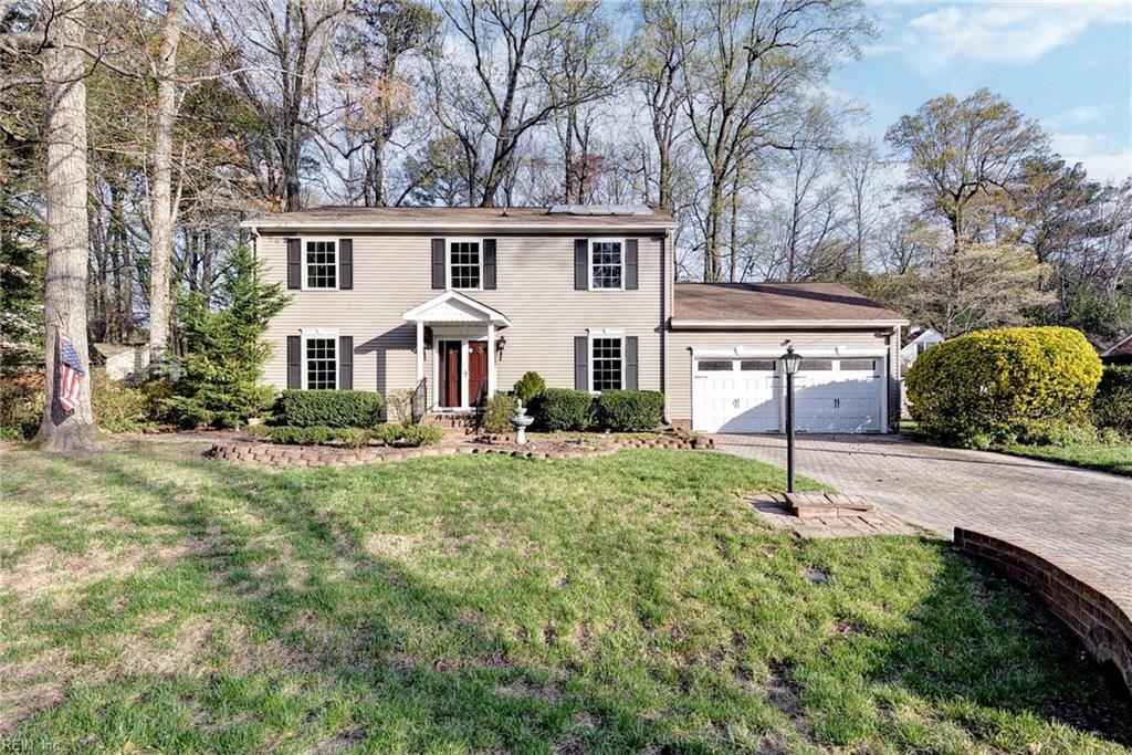 Photo of 111 Lakeview Drive, Yorktown, VA 23692 (MLS # 10626853)
