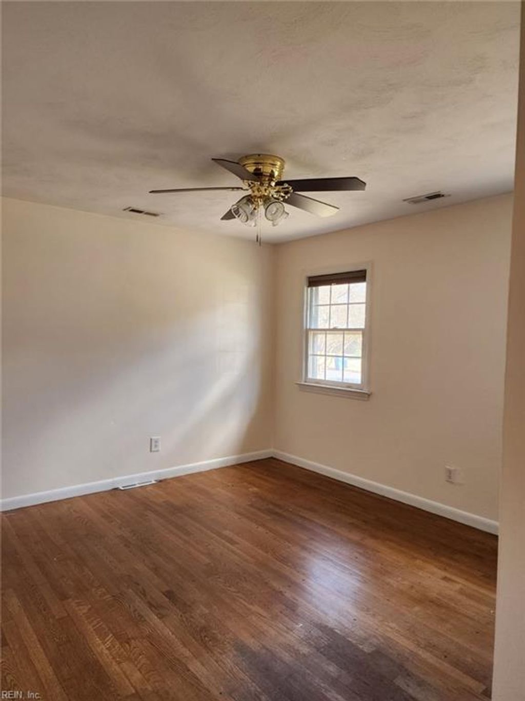 Photo of 337 E Chickasaw Road, Virginia Beach, VA 23464 (MLS # 10613923)