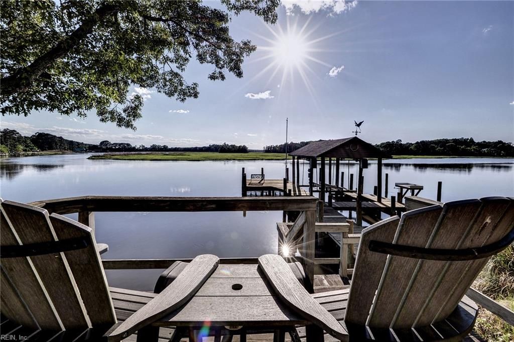 Photo of 2775 Shell Road, Gloucester, VA 23061 (MLS # 10634702)