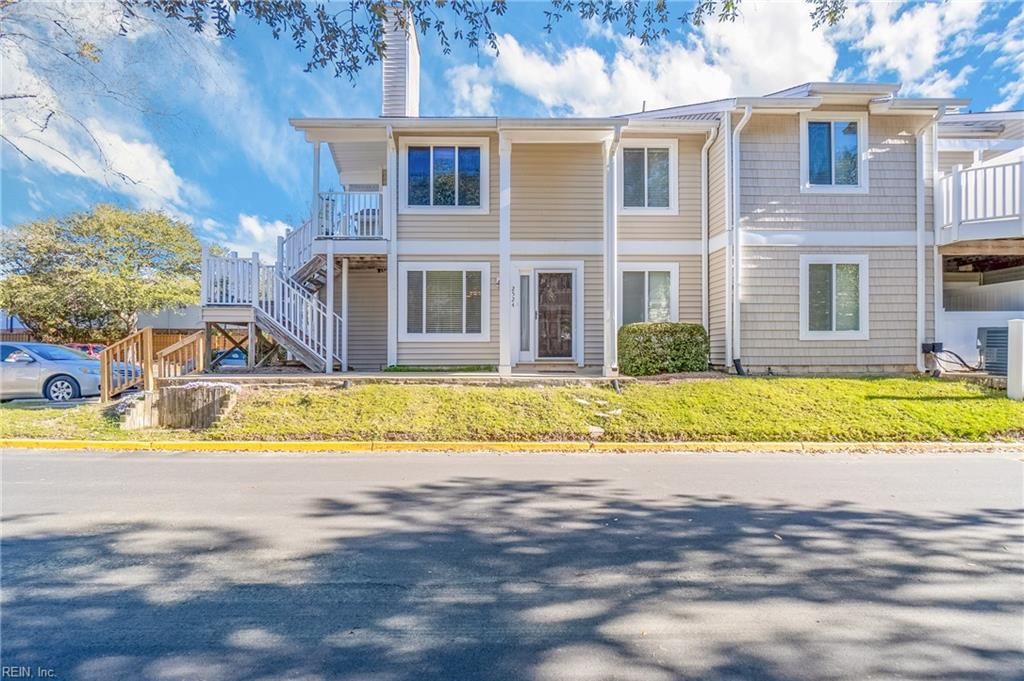 Photo of 2524 Cove Point Place Place, Virginia Beach, VA 23454 (MLS # 10620261)