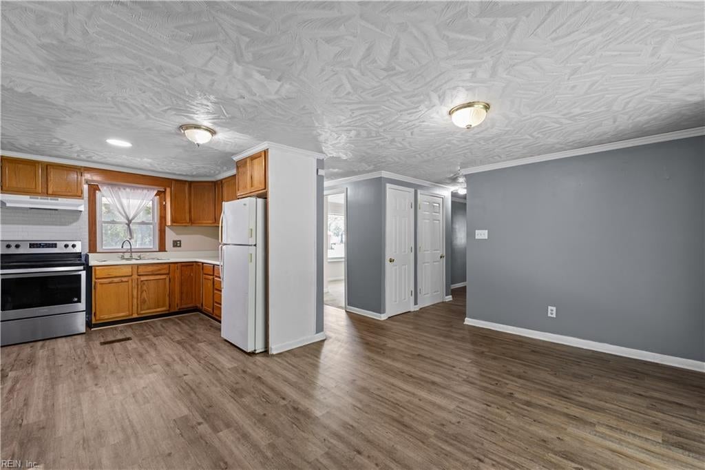 Photo of 2600 W Weaver Road, Hampton, VA 23666 (MLS # 10640944)