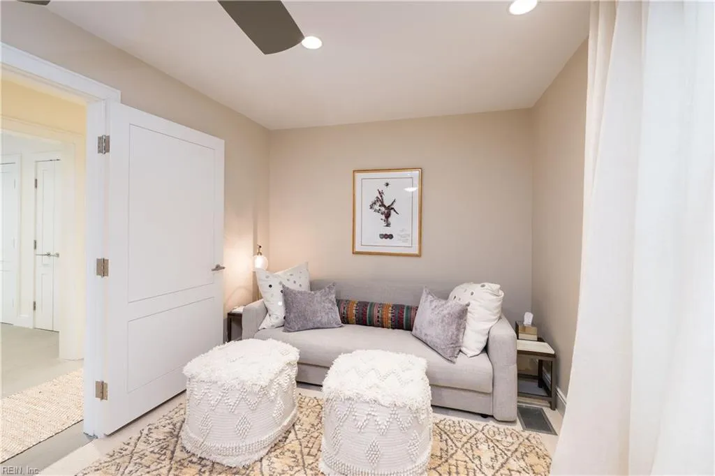 Virginia Beach, Virginia 23451, United States, 6 Bedrooms Bedrooms, ,7 BathroomsBathrooms,Residential,Active,104056