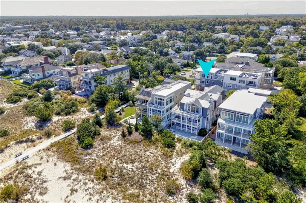 Virginia Beach, Virginia 23451, United States, 6 Bedrooms Bedrooms, ,7 BathroomsBathrooms,Residential,Active,104056