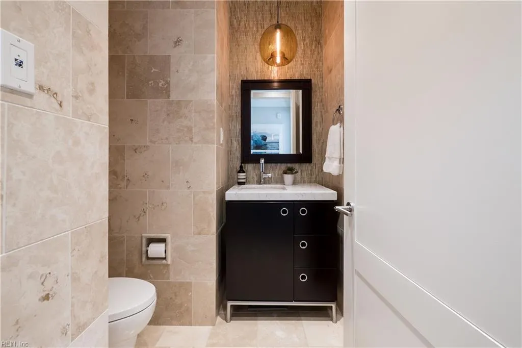 Virginia Beach, Virginia 23451, United States, 6 Bedrooms Bedrooms, ,7 BathroomsBathrooms,Residential,Active,104056