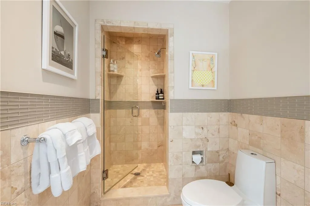 Virginia Beach, Virginia 23451, United States, 6 Bedrooms Bedrooms, ,7 BathroomsBathrooms,Residential,Active,104056