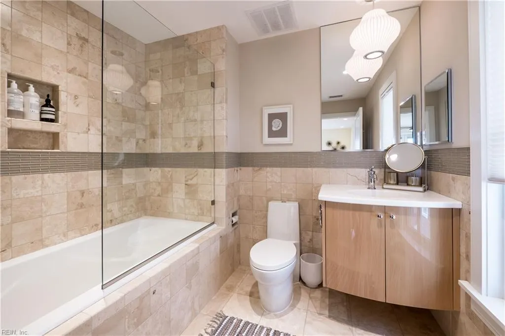 Virginia Beach, Virginia 23451, United States, 6 Bedrooms Bedrooms, ,7 BathroomsBathrooms,Residential,Active,104056