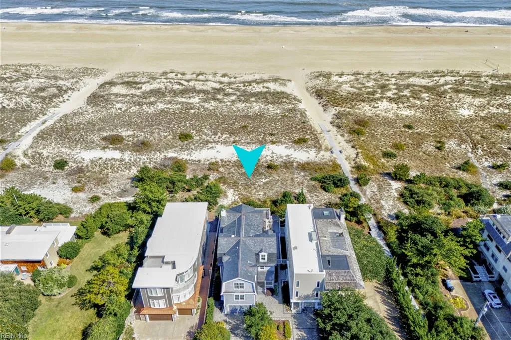 Virginia Beach, Virginia 23451, United States, 6 Bedrooms Bedrooms, ,7 BathroomsBathrooms,Residential,Active,104056