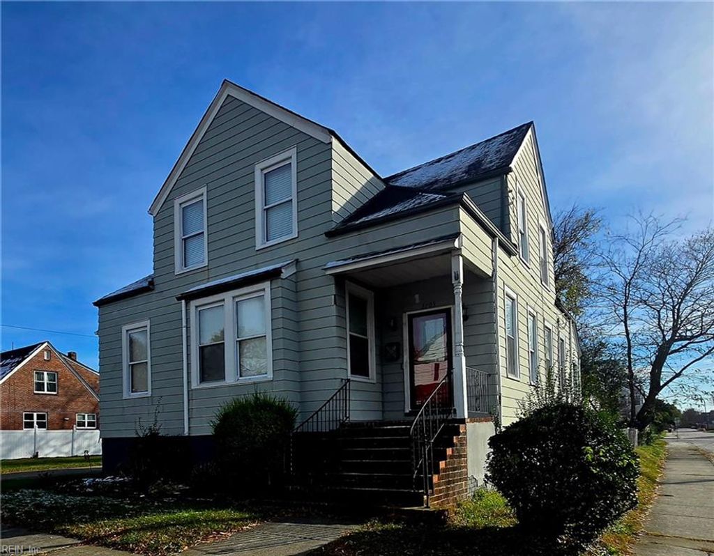 Photo of 2703 Beachmont Avenue, Norfolk, VA 23504 (MLS # 10612895)