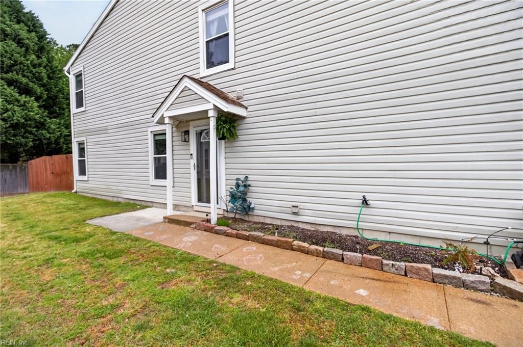 Photo of 798 Quesnel Drive, Virginia Beach, VA 23454 (MLS # 10633062)