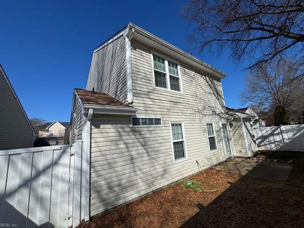 Photo of 2 Creekside Court #39, Portsmouth, VA 23703 (MLS # 10621242)