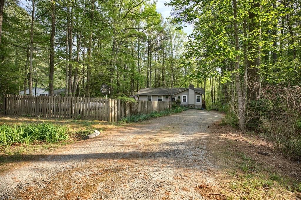 Photo of 6711 Lake View Drive, Gloucester, VA 23061 (MLS # 10630966)